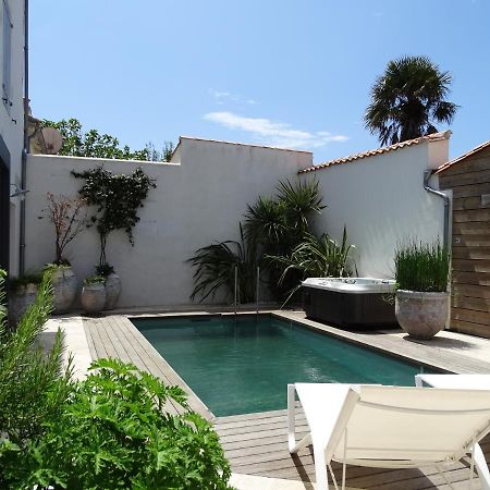 Maison Le Clos Neraud Avec Piscine Et Spa Сен-Мартен-де-Ре Экстерьер фото